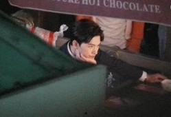 吃瓜少女杨洋视频播放全集,揭秘娱乐圈幕后真相