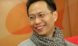 足球解说员吃瓜是谁呀视频,揭秘足球解说员“吃瓜”背后的故事