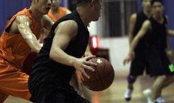 南宁吃瓜事件打篮球视频,一场意外引发的全民热议