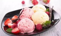 吃瓜人家吃冰淇淋视频,揭秘吃瓜人家吃冰淇淋的甜蜜瞬间