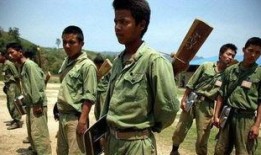 缅甸打仗战况吃瓜群众视频,吃瓜群众视角下的冲突现场