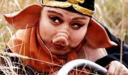 八戒爱吃瓜吃蛋糕视频,瓜果飘香与甜蜜蛋糕的诱惑