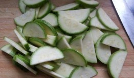 吃葫芦瓜丝的视频