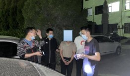 嫌疑人李某吃瓜视频,揭秘李某吃瓜视频背后的惊人真相