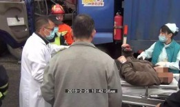 佛山高明吃瓜事件视频,一场引发热议的街头冲突瞬间