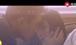 女孩寺庙吃瓜视频播放,女孩吃瓜视频走红网络，揭秘神秘寺庙日常