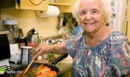 海伦司吃瓜视频链接,一场视觉盛宴的狂欢