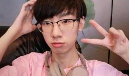 大美女吃黄河蜜瓜视频,大美女现场品鉴甜蜜诱惑