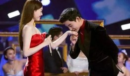 罗晋每日吃瓜拍戏视频,吃瓜拍戏两不误，揭秘明星日常幕后生活