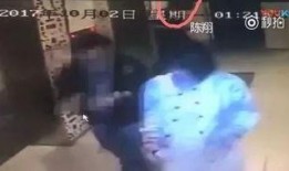 抓地虎吃瓜视频,揭秘网络红人的幕后故事