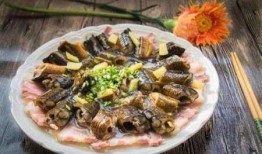 女孩寺庙吃瓜视频播放,女孩吃瓜视频走红网络，揭秘神秘寺庙日常