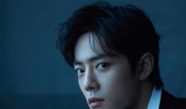 肖战吃呆瓜视频,吃瓜视频引网友热议