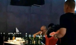 山海酒吧老板吃瓜视频