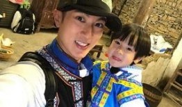 爸爸给儿子吃开心瓜视频,温馨瞬间感动网友