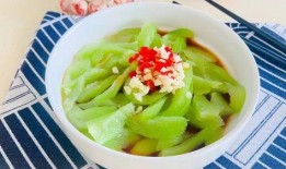 蒲瓜能生凉拌吃吗视频大全,视频大全教你轻松制作美味凉拌蒲瓜