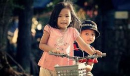 吃瓜少女张小花视频,揭秘娱乐圈幕后故事