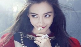 杨颖代言吃瓜视频是真的吗,真相揭秘！