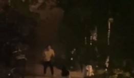 吃瓜现场一线视频在线观看,吃瓜群众围观一线视频，揭秘幕后真相