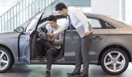 买车销售吃瓜视频大全最新,揭秘销售吃瓜视频背后的购车真相