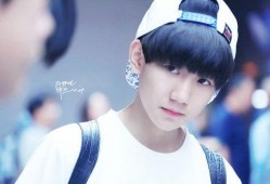 王源吃瓜现场直播视频,趣味互动引网友热议