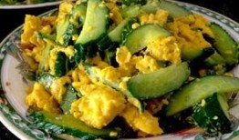 吃牛角瓜视频,视频带你领略独特风味