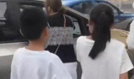 小三被抓老公吃瓜视频,老公现场吃瓜，剧情反转引热议！