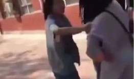 临沂打架女孩吃瓜视频,揭秘校园冲突背后的真相