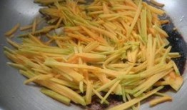 宝宝吃炒瓜丝视频教程,简单易学的炒瓜丝制作教程