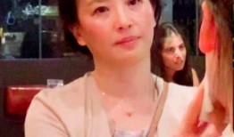 刘亦菲妈妈吃瓜视频,吃瓜视频引发网友热议